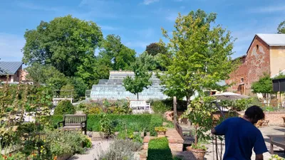 Pro-charitu servis s.r.o.